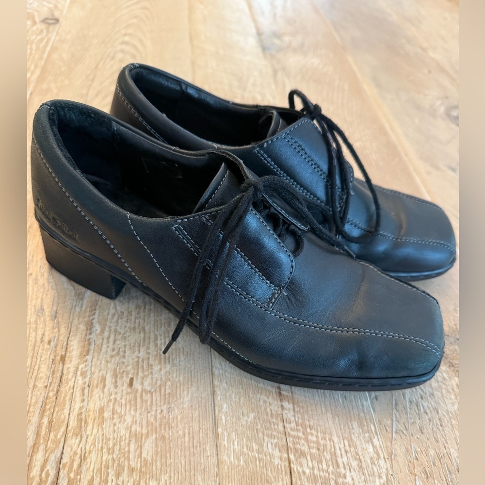 Josef Seibel Women's Size 38 Thick Heeled Leather Oxford EUC